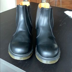 2976 Smooth Chelsea Boots